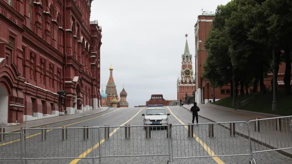 Was passiert in Russland? Das wollen am Samstagabend mehr als f&uuml;nf Millionen Menschen wissen und verfolgen den &laquo;Brennpunkt&raquo; im Ersten zum Thema &laquo;Machtkampf in Russland&raquo;. - &copy; Bai Xueqi/XinHua/dpa