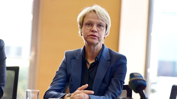 Schul- und Bildungsministerin Dorothee Feller bei einem Pressegespr&auml;ch im Schulministerium. - &copy; Malte Krudewig/dpa
