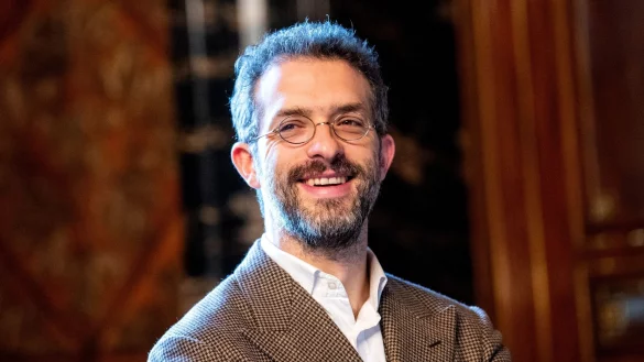 Omer Meir Wellber wird neuer Generalmusikdirektor in Hamburg. - &copy; Daniel Bockwoldt/dpa