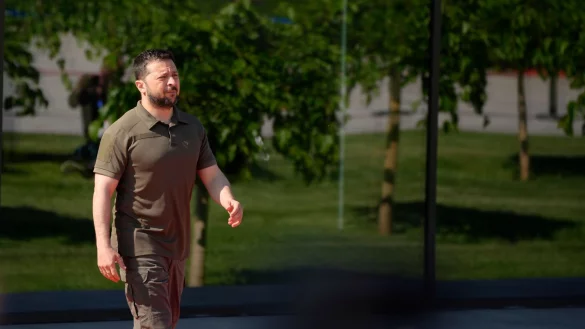 Wolodymyr Selenskyj: Russische Minenfelder erschweren das Vorankommen der ukrainischen Truppen. - &copy; Andreea Alexandru/AP/dpa