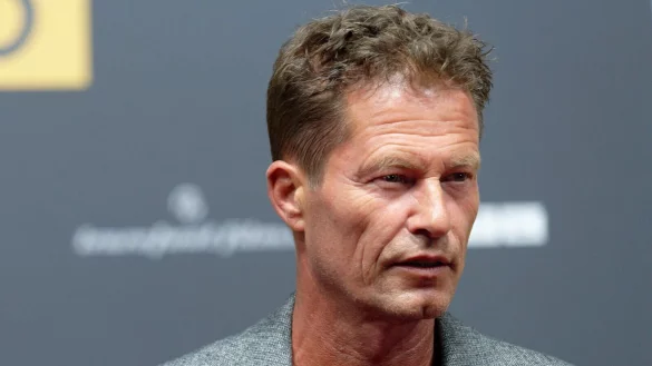 Schauspieler Til Schweiger bei der Premiere f&uuml;r den Film &laquo;Manta Manta - Zwoter Teil&raquo;. - &copy; Henning Kaiser/dpa