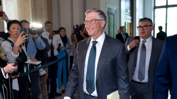 War mit von der Partie: Microsoft-Gründer Bill Gates. - © J. Scott Applewhite/AP/dpa