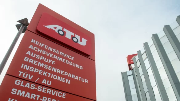Die Zentrale der Autowerkstattkette ATU in Weiden. Die Firma wurde Opfer eines Cyberangriffs. - &copy; picture alliance / Armin Weigel/dpa