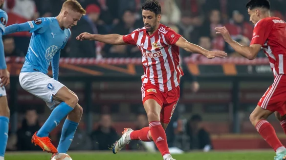 Der zukünftige Frankfurter Larsson stand für Malmö FF in der Europa League gegen Union Berlin auf dem Platz. - © Andreas Gora/Deutsche Presse-Agentur GmbH/dpa