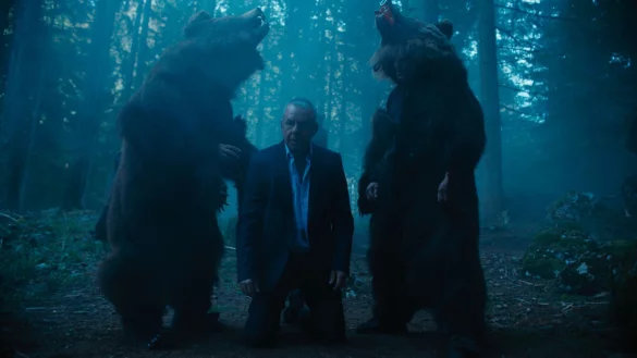 Hans Sch&uuml;ssler (Joachim Kr&oacute;l) ger&auml;t bei seinen Ermittlungen in den rum&auml;nischen Karpaten in die F&auml;nge von Gangstern. - &copy; Hannes Hubach/ZDF/dpa