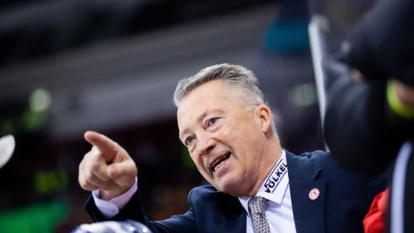 &Uuml;bernimmt Deutschlands Eishockey-M&auml;nner: Harold Kreis. - &copy; Rolf Vennenbernd/dpa