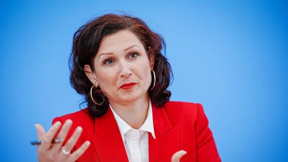 &laquo;Antidiskriminierung ist in der Mitte angekommen&raquo;, sagt die Antidiskriminierungsbeauftragte des Bundes, Ferda Ataman. - &copy; Kay Nietfeld/dpa