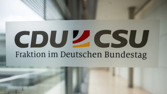 Das Logo der CDU/CSU-Fraktion im Deutschen Bundestag. - &copy; Michael Kappeler/dpa/Symbolbild