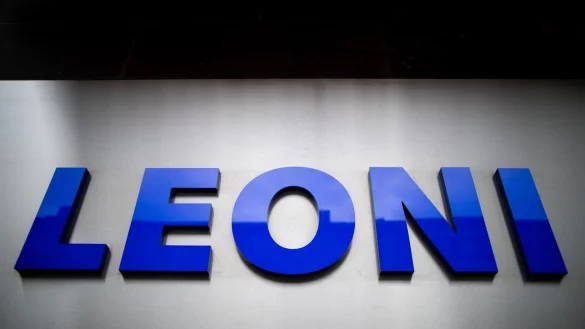 Die N&uuml;rnberger Leoni AG, einer der gro&szlig;en Autozulieferer in Deutschland, soll von der B&ouml;rse genommen werden. - &copy; Daniel Karmann/dpa
