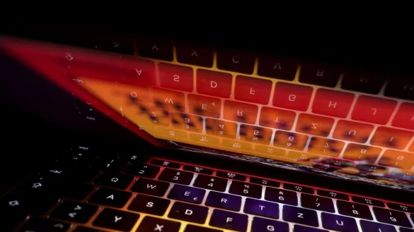 Statt der originalen Inhalte verbreiten gefälschte Doppelgänger-Websites pro-russische Fake-News. - © Karl-Josef Hildenbrand/dpa