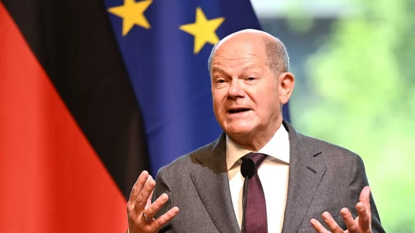 Bundeskanzler Olaf Scholz (SPD) dringt auf eine Einigung bei der geplanten Reform des EU-Asylsystems. - &copy; Barbara Gindl/APA/dpa
