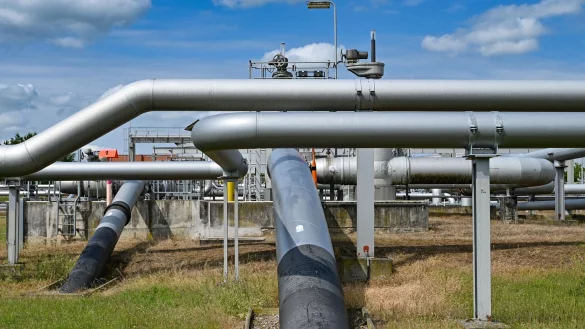 Zum 1. Januar stoppt Deutschland den Import von &Ouml;l aus Russland komplett. - &copy; Patrick Pleul/dpa