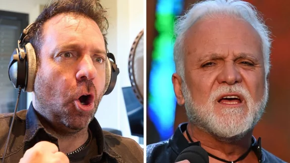 Der Limburger S&auml;nger Ikke H&uuml;ftgold (l) alias Matthias Distel singt in seinem Studio, rechts daneben Nino de Angelo. - &copy; Frey/ Schmidt/dpa/Archivbild