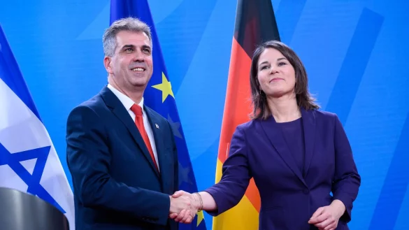 Außenministerin Annalena Baerbock und ihr isrealischer Amtskollege Eli Cohen bei dessen Besuch im Auswärtigen Amt in Berlin. - © Bernd von Jutrczenka/dpa