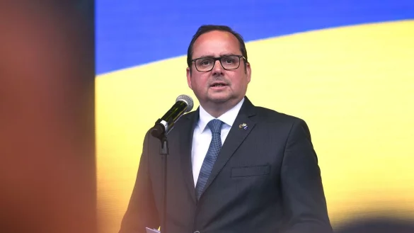 Thomas Kufen (CDU), Vorsitzender der St&auml;dtetages NRW und Essener Oberb&uuml;rgermeister, spricht. - &copy; Caroline Seidel/dpa