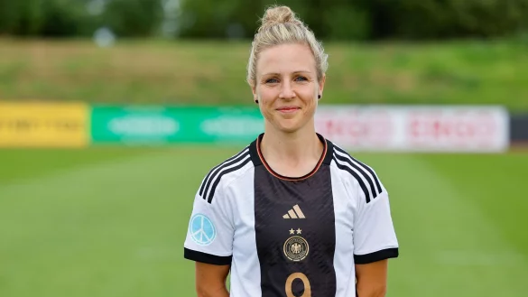 Fu&szlig;ball-Nationalspielerin Svenja Huth und ihre Ehefrau Laura erwarten nach der WM erstmals Nachwuchs. - &copy; Daniel L&ouml;b/dpa