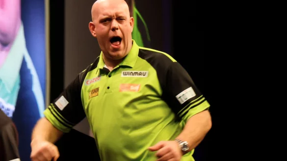 Michael van Gerwen eroberte zum siebten Mal den Titel. - © Jean-Marc Wiesner/dpa