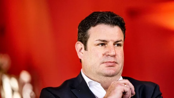 Arbeitsminister Hubertus Heil will das Ende der Vorgaben zum Schutz vor Corona am Arbeitsplatz vorziehen. - &copy; Fabian Sommer/dpa