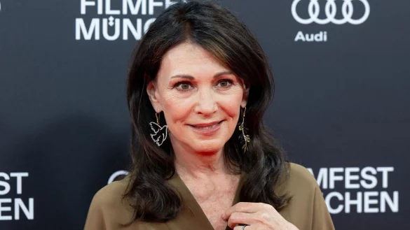 Iris Berben, Schauspielerin, kommt im Gasteig HP8 zur Er&ouml;ffnung des Filmfests M&uuml;nchen. - &copy; Sven Hoppe/dpa