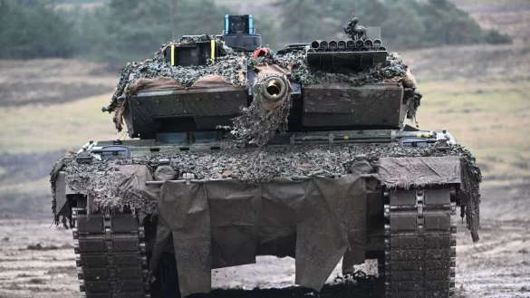 Die Bundesregierung will 14 Kampfpanzer vom Typ Leopard 2A6 an die Ukraine liefern. - &copy; Federico Gambarini/dpa