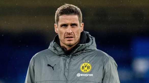 Glaubt weiter an die Meisterschaft: BVB-Sportdirektor Sebastian Kehl. - &copy; David Inderlied/dpa