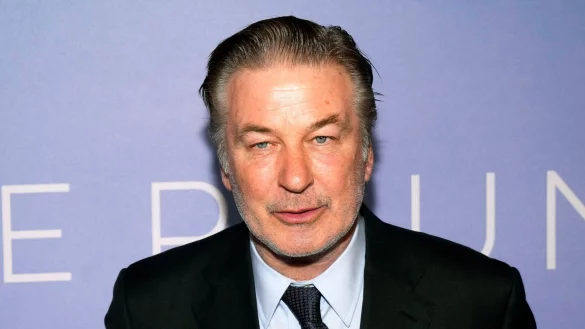 In Alec Baldwins Colt steckte eine echte Kugel. Noch immer ist unklar, wie die scharfe Munition an den Set gelangte. - &copy; Charles Sykes/Invision via AP/dpa