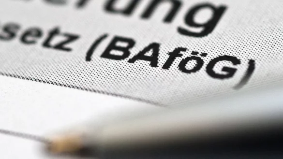 Der Deutsche Gewerkschaftsbund (DGB) fordert eine Baf&ouml;g-Anhebung noch in diesem Jahr auf 602 Euro monatlich. - &copy; Andrea Warnecke/dpa