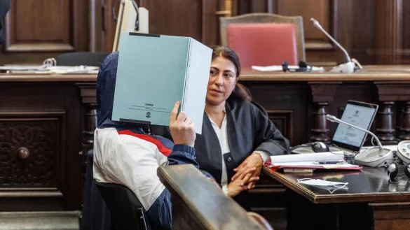 Das Urteil gegen den Mann aus Hamburg, der seine Gro&szlig;mutter mit einem Beil get&ouml;tet haben soll, lautet Totschlag. Das Urteil ist noch nicht rechtskr&auml;ftig. - &copy; Markus Scholz/dpa