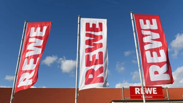 Bei Rewe sind die Gl&auml;ser von &laquo;Rewe Bio&raquo; mit Mindesthaltbarkeitsdatum bis einschlie&szlig;lich 06.01.2025 betroffen, bei Penny die der Eigenmarke &laquo;Naturgut&raquo; mit Haltbarkeit bis einschlie&szlig;lich 17.04.2024. - &copy; Uwe Zucchi/dpa