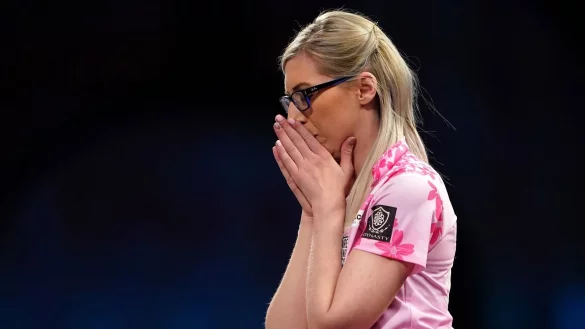 Kann beim World Matchplay auf die Titelverteidigung hoffen: Fallon Sherrock. - &copy; Zac Goodwin/PA Wire/dpa