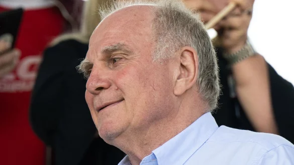 W&uuml;rde Julian Nagelsmann den Job als Bundestrainer &laquo;grunds&auml;tzlich schon zutrauen&raquo;: Ex-Bayern-Pr&auml;sident Uli Hoene&szlig;. - &copy; Sven Hoppe/dpa