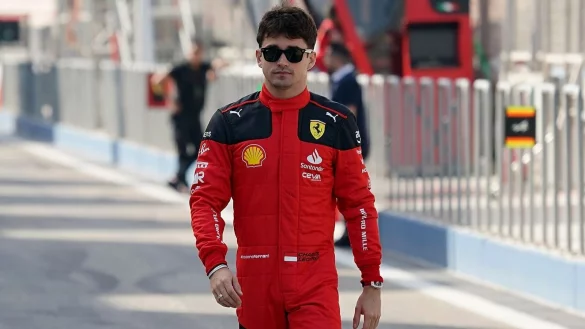 Charles Leclerc aus Monaco vom Team Ferrari im Fahrerlager. - &copy; Hasan Bratic/dpa
