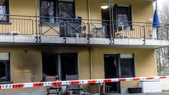 Nach einem Brand in einer Einrichtung für Behinderte in Kamen-Heeren sind zwei Tote zu beklagen. - © Dieter Menne/dpa