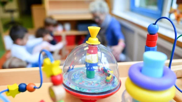 Bundesweit fehlten zuletzt 378.000 Pl&auml;tze in Kindertagesst&auml;tten. - &copy; Uwe Anspach/dpa