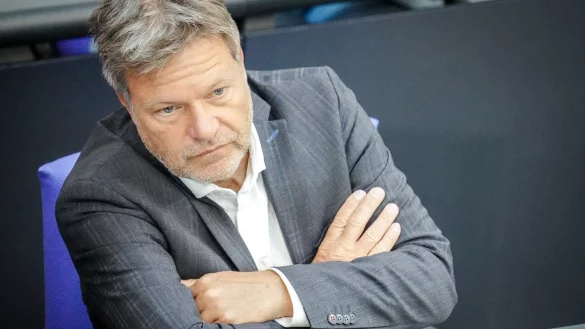 Bundeswirtschaftsminister Robert Habeck hat zuletzt einen umfangreichen Fragenkatalog der FDP beantwortet. - © Kay Nietfeld/dpa