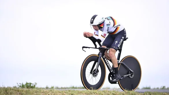 Radprofi Lennard K&auml;mna versucht beim Giro &laquo;nat&uuml;rlich, nicht krank zu werden&raquo;. - &copy; Jasper Jacobs/Belga/dpa