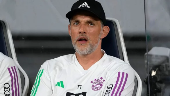 Bayern-Trainer Thomas Tuchel absolviert mit seiner Mannschaft derzeit eine Asienreise. - &copy; Shuji Kajiyama/AP/dpa