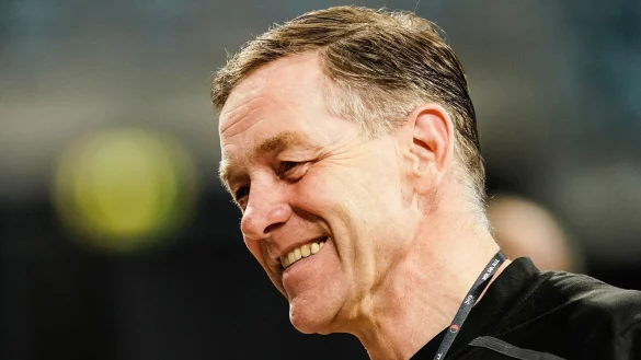 Deutschlands Trainer Alfred Gislason will mit Blick auf die Handball-WM realistisch bleiben. - &copy; Uwe Anspach/Deutsche Presse-Agentur GmbH/dpa