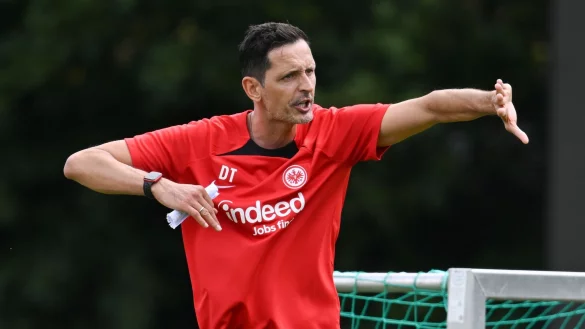 Trainiert 30 Jahre nach seinem Vater die Frankfurter Eintracht: Dino Toppm&ouml;ller. - &copy; Arne Dedert/dpa