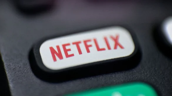 In diesem Vierteljahr soll die Offensive gegen das Teilen von Netflix-Passw&ouml;rtern laut dem Streaming-Riesen Fahrt aufnehmen. - &copy; Jenny Kane/AP/dpa
