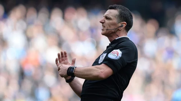 Legt sein Amt als englischer Chef-Videoschiedsrichter nieder: Neil Swarbrick. - &copy; Nigel Roddis/dpa