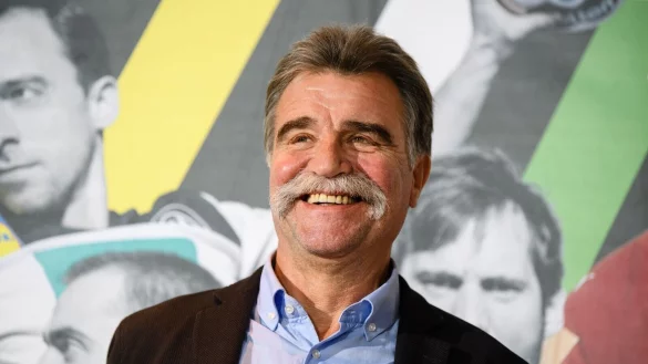 Ex-Trainer Heiner Brand traut der deutschen Handball-Nationalmannschaft eine Menge zu. - &copy; Matthias Balk/dpa