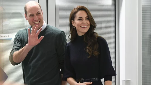 Prinz William und Prinzessin Kate beuchen ein Krankenhaus in Liverpool. - &copy; Bruce Adams/Daily Mail/PA Wire/dpa