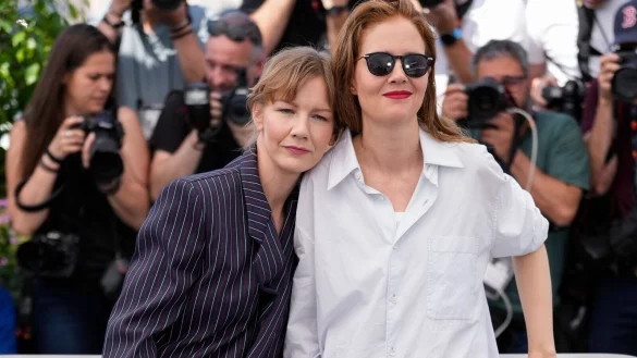 Sandra H&uuml;ller (l), Schauspielerin aus Deutschland, und Justine Triet, Regisseurin aus Frankreich. - &copy; Scott Garfitt/Invision/AP/dpa
