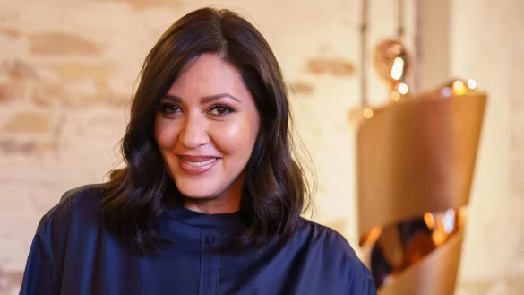 Schauspielerin Jasmin Shakeri wird die Verleihung des Deutschen Filmpreises moderieren. - &copy; Jason Harrell/dpa