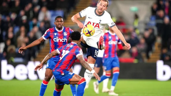 Harry Kane (r) schoss die Spurs zum Sieg. - &copy; Zac Goodwin/PA Wire/dpa