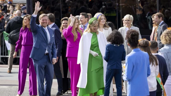 Die K&ouml;nigsfamilie zu Besuch in Rotterdam. - &copy; Robin Van Lonkhuijsen/ANP/dpa