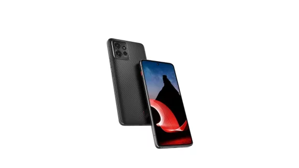 Das Lenovo Thinkphone soll den Datenaustausch zwischen Android-Smartphone und Windows-Notebooks erleichtern. - &copy; Lenovo/dpa-tmn