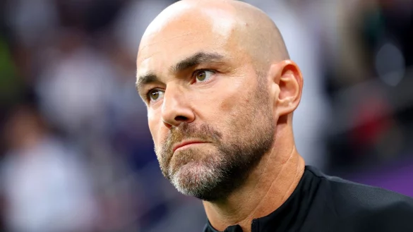 F&eacute;lix S&aacute;nchez l&ouml;st den Argentinier Gustavo Alfaro ab. - &copy; Tom Weller/dpa