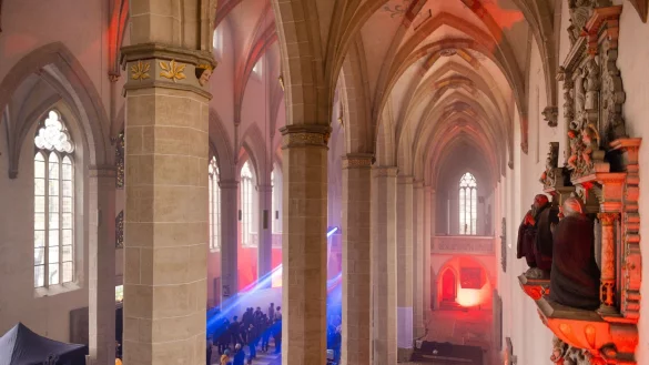 Die Predigerkirche in Erfurt wurde kurzerhand zur Tanzfl&auml;che. - &copy; Michael Reichel/dpa